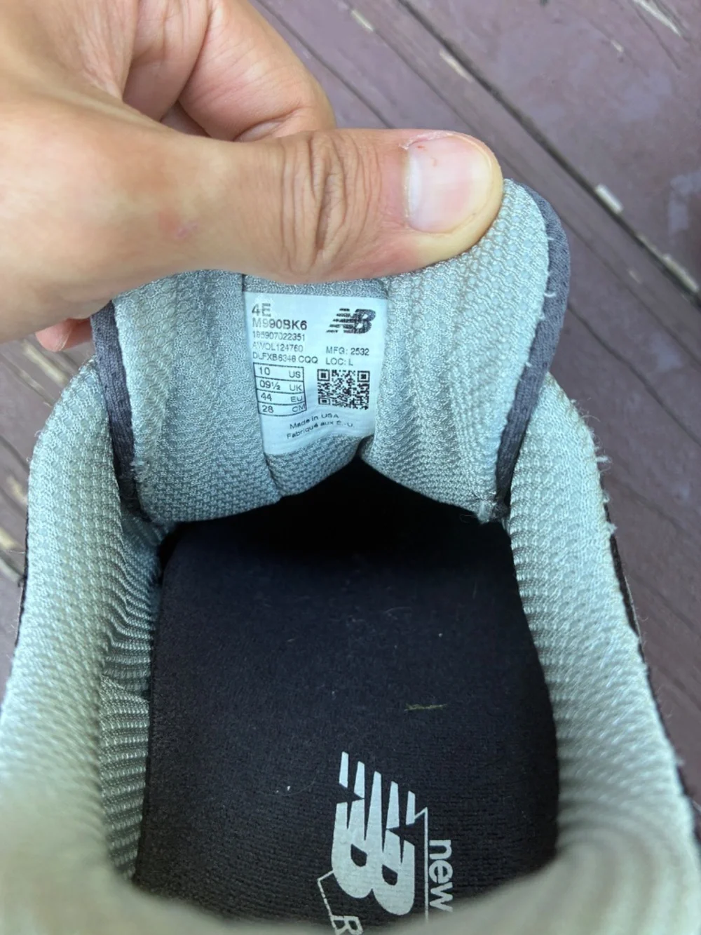 New Balance 990v6 black and grey — size 10 Wide (4E)